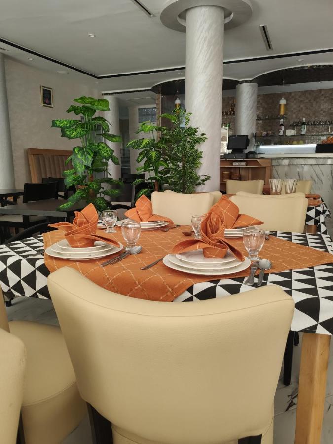 Hotel Castiya 米迪克 外观 照片